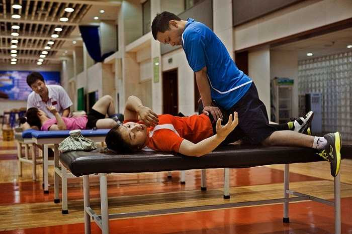 Trong 20 năm qua, nền thể thao Trung Quốc đã có những bước phát triển vượt bậc. Tuy nhiên khi tìm hiểu về những phương pháp huấn luyện VĐV , người ta không tránh khỏi suy nghĩ.