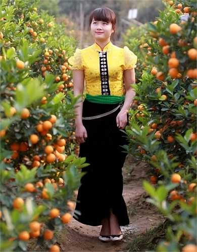 Ngay sau khi những bức ảnh của cô bạn được đăng tải, nhiều người trầm trồ khen ngợi vẻ đẹp tự nhiên của thiếu nữ dân tộc Thái