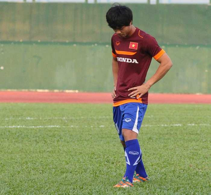 Vì quá tự tin, Công Phượng đang tự cô lập mình? (ảnh: Hoàng Tùng)