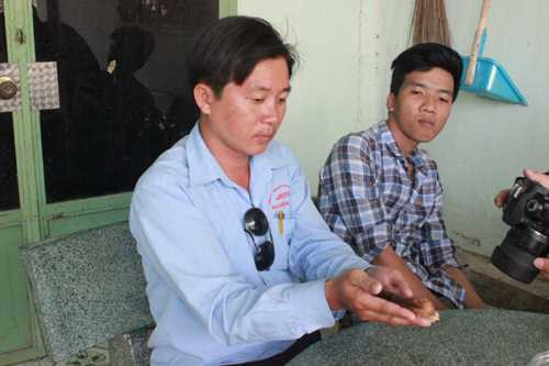 Kỳ lạ chó có hình đầu voi ngâm rượu 17 năm không phân huỷ