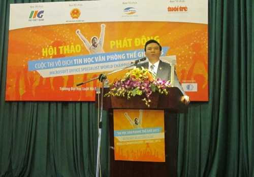 Phó hiệu trưởng Trường Đại học Luật Hà Nội Chu Mạnh Hùng phát biểu tại hội thảo phát động