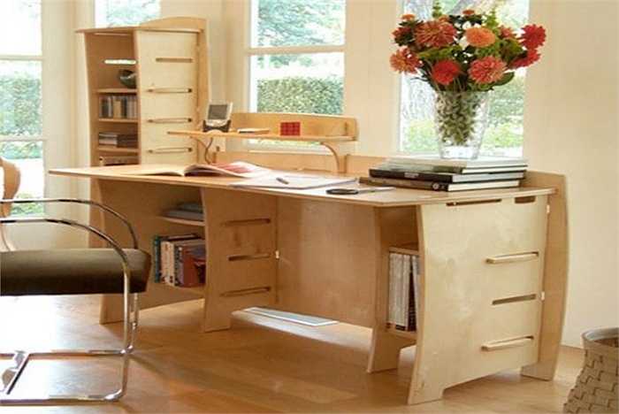 Cách hóa giải: kê bàn tránh không để nằm dưới dầm, xà và cố gắng ngồi ở chỗ có ánh sáng là tốt nhất.