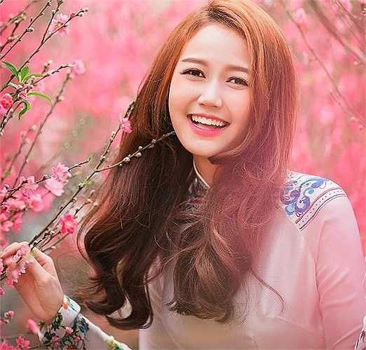 Cô cũng là gương mặt quen thuộc với khán giả qua những clip quảng cáo. 