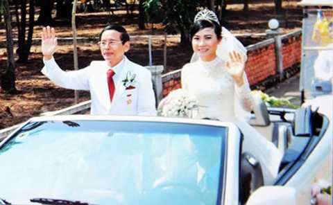 Đại gia Lê Ân trong ngày cưới với người vợ thứ sáu