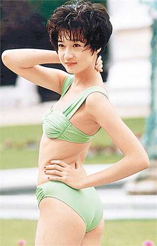 Ngô Ỷ Lợi với thân hình bốc lửa và vẻ đẹp hiếm có. 