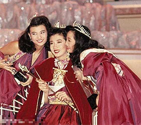 Năm 1990, Ngô Ỷ Lợi đăng quang hoa hậu ATV. 