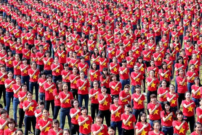 5.900 sinh viên Bình Định trình diễn võ thuật đẹp mắt