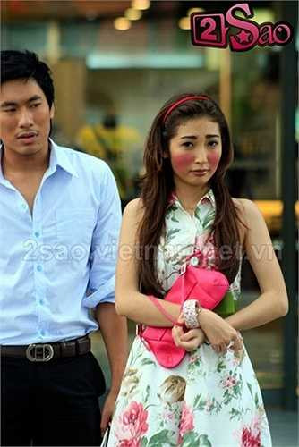 hổng Tú Quỳnh có tạo hình 'xấu đau đớn' trong bộ phim Màu của tình yêu.