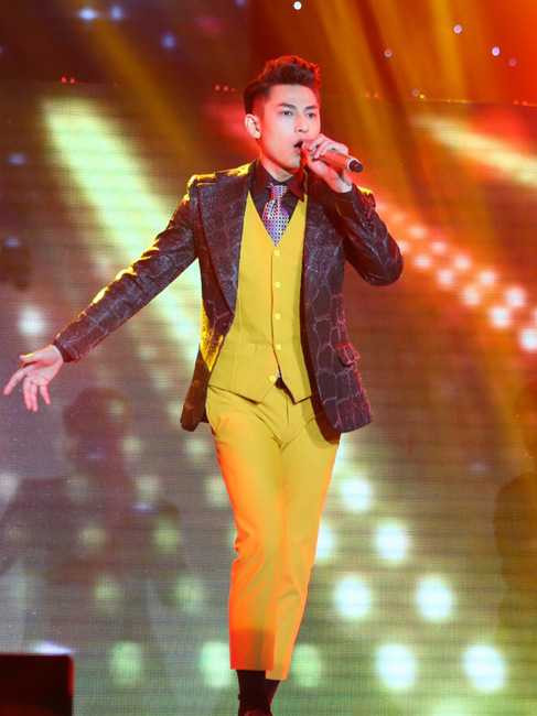 Liveshow 7 chương trình The Remix sẽ lên sóng với chủ đề Trở về quá khứ.Khác với thử thách sáng tác mới ở tuần trước, trong đêm thi này các nhóm sẽ lựa chọn những ca khúc quen thuộc để phối theo thể loại Disco – Dance đầy ấn tượng. 