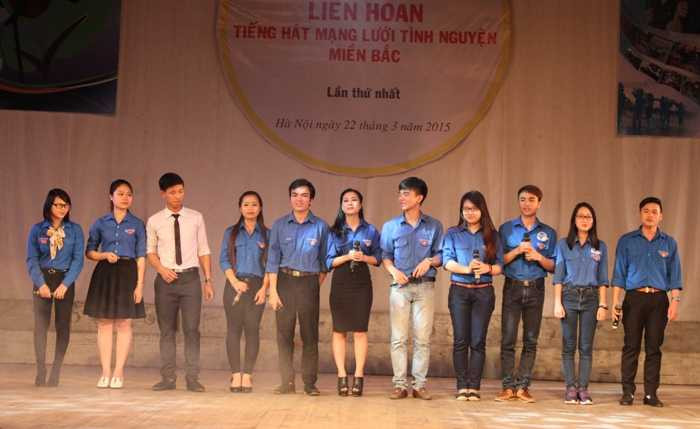 Đêm hội của những trái tim tình nguyện miền Bắc