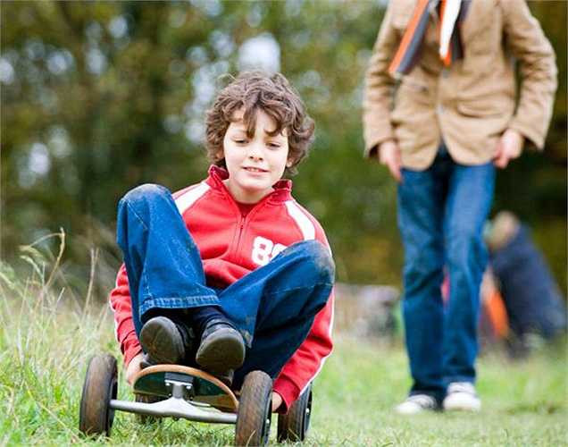 Giúp giảm triệu chứng của bệnh tự kỷ: Trẻ em tự kỷ có sự tăng lên khả năng tập trung và hành vi tốt hơn khi họ dành nhiều thời gian trong tự nhiên, hoặc đi bộ dưới hàng cây. 