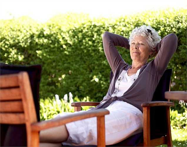 Cải thiện triệu chứng Alzheimer: Những bệnh nhân Alzheimer, có thể giảm các triệu chứng của bệnh sau khi dành nhiều thời gian với thiên nhiên.