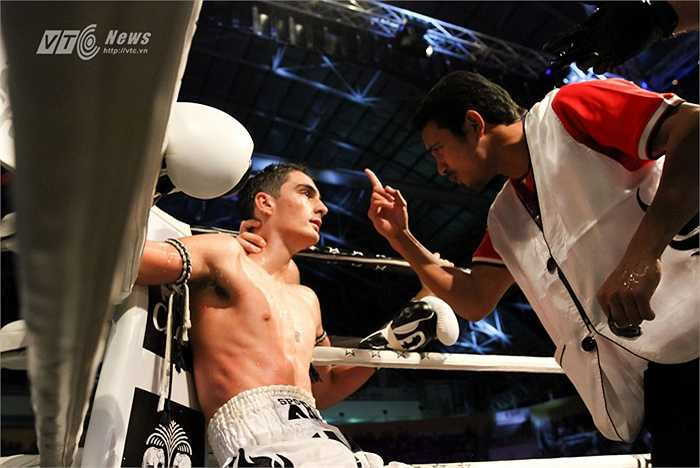 Bởi những điều vừa nên, đòn gối được liên vào những đòn đánh chết người của Muay Thái.