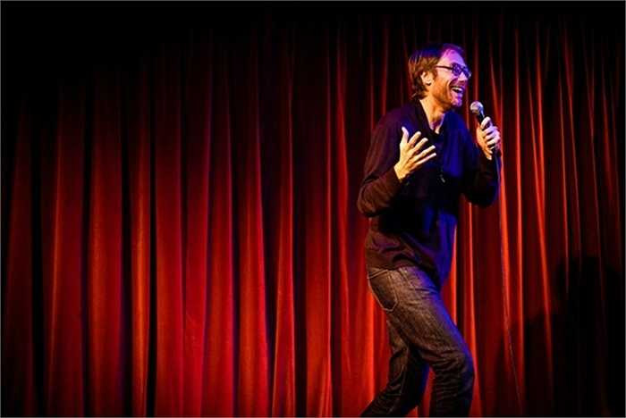 Diễn hài. Tiếng cười là thứ 'gia vị' vô cùng cần thiết để góp phần xua tan đi sự mệt mỏi của cuộc sống và diễn viên hài là người mang đến điều này