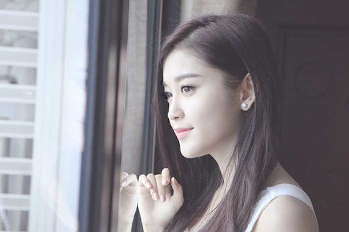 Á hậu Huyền My vừa chuyển nhà tới một khu đô thị cao cấp ở trung tâm Hà Nội ngay trước Tết Nguyên Đán. 