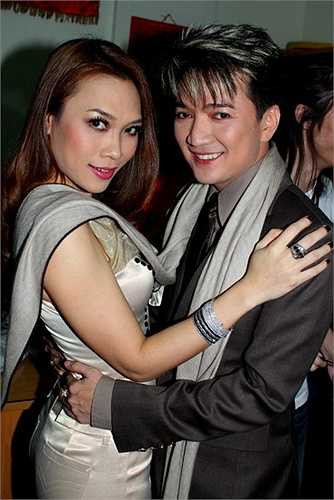 Đàm Vĩnh Hưng luôn dành những lời tha thiết nhất cho Họa mi tóc nâu: 'Với Mỹ Tâm, tôi yêu thương thật lòng', 'Anh yêu em và chờ em rất lâu rồi, Mỹ Tâm', 'Sẽ chỉ kết hôn nếu cô dâu là Mỹ Tâm'... Đặc biệt hơn, anh còn dành tặng Mỹ Tâm ca khúc Tâm.