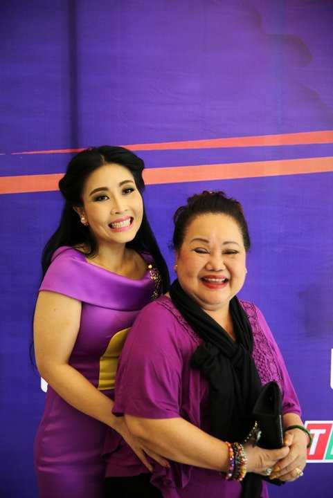 Ban giám khảo của Cười xuyên Việt