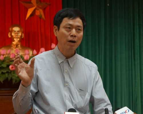 Xe tải 'băm nát' đê Hà Nội: Kiến nghị bỏ tù tài xế