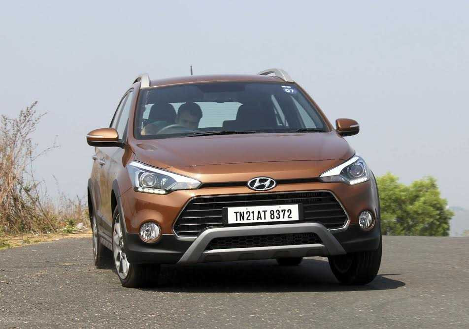 i20 gia nhập vào một phân khúc hiện đang rất phát triển, với thiết kế cản đầy mạnh mẽ, cùng những đường nét đầy lôi cuốn.