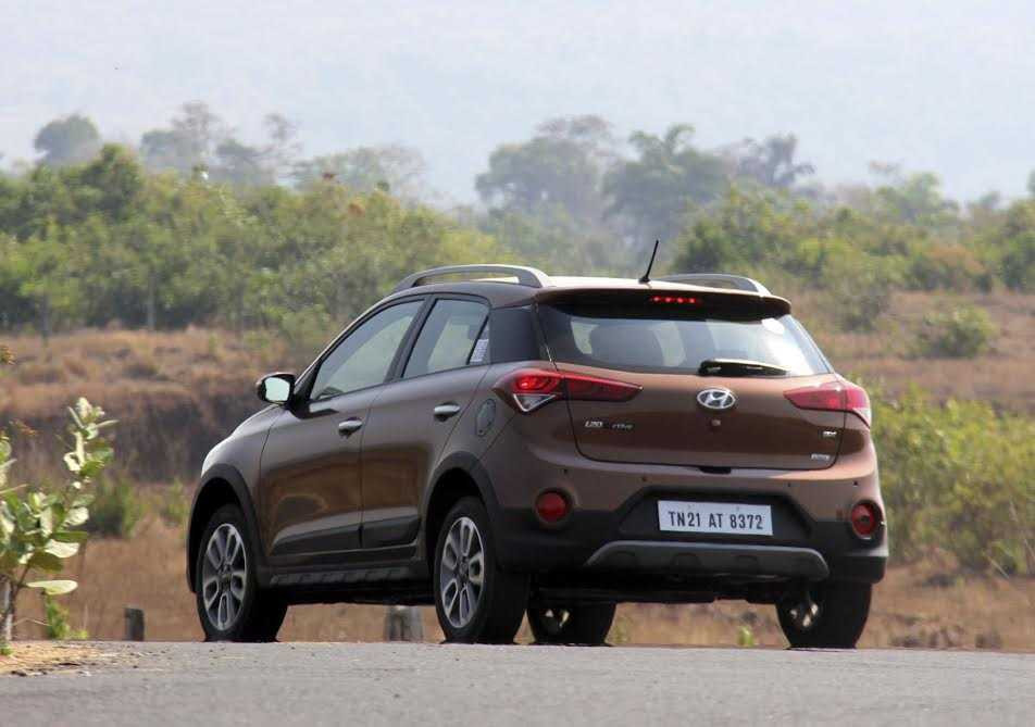 i20 hatchback là một mẫu xe đủ hấp dẫn, nhưng với những người thích sự khác biệt