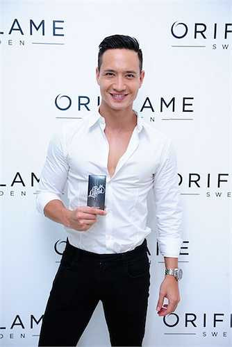 Nam diễn viên Việt Kiều đến dự sự kiện với tư cách đại sứ nam đầu tiên của thương hiệu này. 