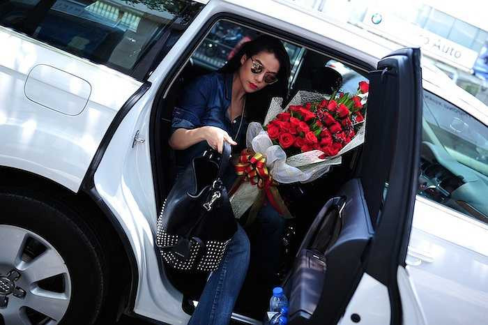 Với lý do bận đột xuất, Trương Ngọc Ánh thông báo không thể tham dự chương trình. 