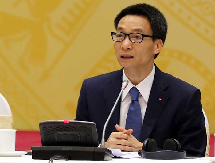 Phó Thủ tướng Vũ Đức Đam nhấn mạnh ý nghĩa của nguồn nước sạch trong cải thiện điều kiện sống, nâng cao sức khỏe cho người dân.