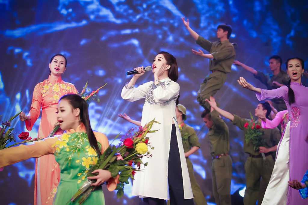 giai điệu tự hào