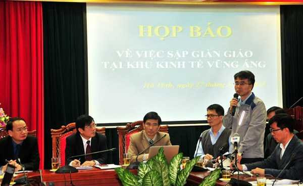 Họp báo vụ sập giàn giáo ở Formosa: Nhiều câu hỏi bị 'bỏ ngỏ'