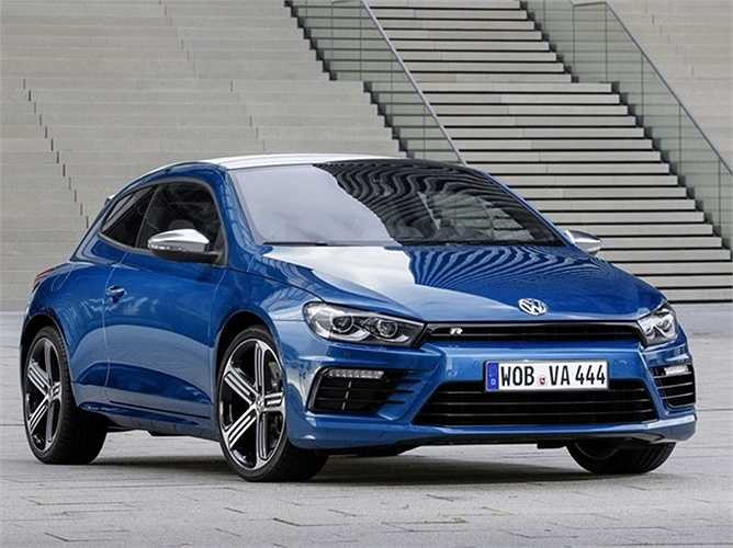 10. Volkswagen Scirocco Dựa trên mẫu Volkswagen GTI từng nhận được nhiều lời khen, chiếc Scirocco cũng tạo nên nhiều hiệu ứng tích cực.