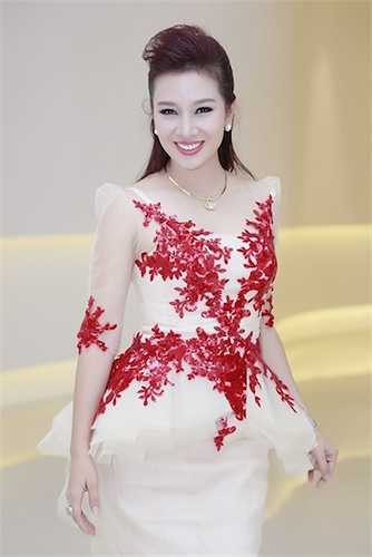 Hoa khôi Thu Hương là người tổ chức sự kiện này.