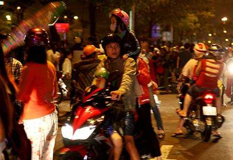 Đà Nẵng, pháo hoa, kỷ niệm 40 giải phóng, rực rỡ, sắc màu