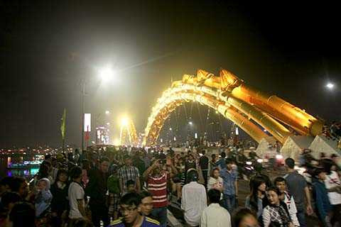 Đà Nẵng, pháo hoa, kỷ niệm 40 giải phóng, rực rỡ, sắc màu