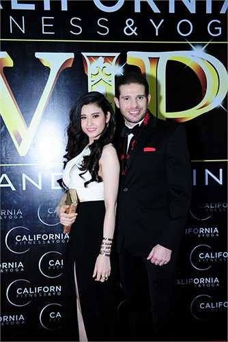 Cô đang làm việc với DJ Nimbia để có những bản hòa âm sôi động và 'chất' nhất