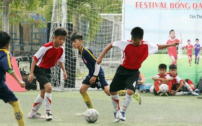 Festival bóng đá học đường