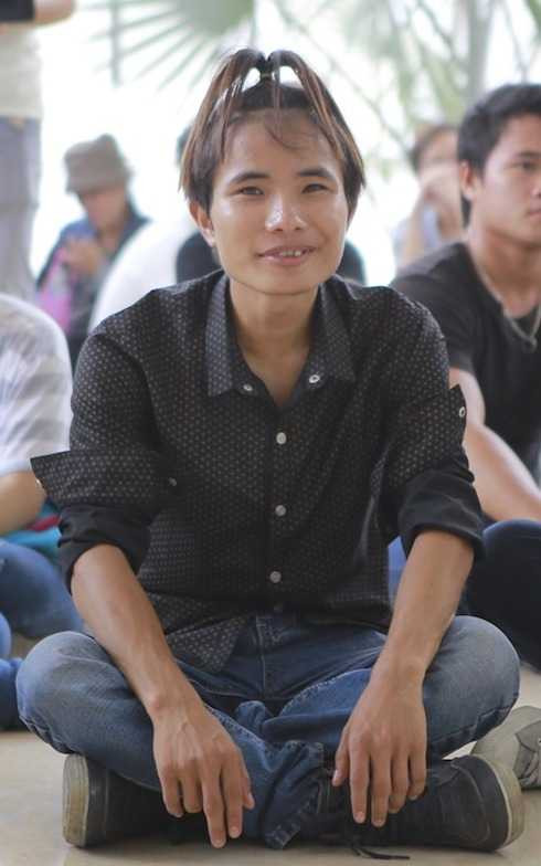 Chíp đường phố vui vẻ chờ đợi được thi ở Vietnam Idol.