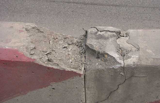 Ông Nguyễn Hồng Dương, Phó giám đốc Sở Giao thông Quảng Ninh cho biết, dự án cải tạo quốc lộ 18 đoạn Uông Bí - Hạ Long vẫn trong thời gian bảo hành, nên mọi hư hỏng, nhà đầu tư sẽ chịu trách nhiệm bảo trì bảo dưỡng. 