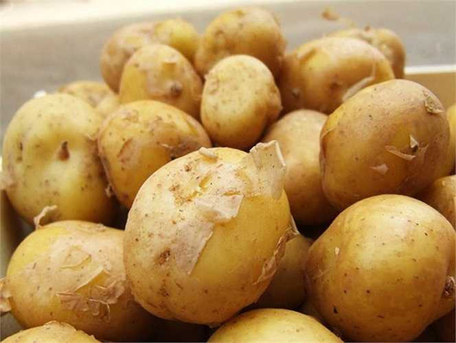 Mỗi kg khoai tây đắt đỏ La Bonnotte có giá 700 USD (tương đương gần 15 triệu đồng) và chỉ cho thu hoạch khoảng 100 tấn mỗi năm.