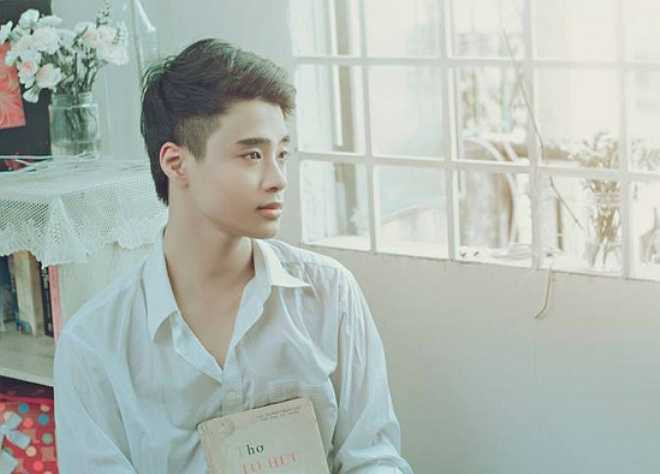 'Mình thấy điều khó nhất khi diễn xuất đó là tìm các biểu hiện tính cách riêng cho nhân vật, các hành động thói quen riêng của nhân vật. Người diễn viên phải tự sáng tạo và phải hiểu rõ nhân vật mình đảm nhận', Kang Phạm chia sẻ.