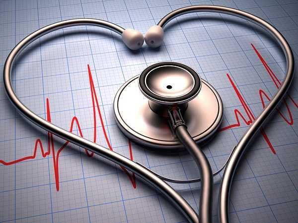 12. Bệnh tim: Nghiên cứu tìm thấy rằng những người ít vận động có nguy cơ tử vong vì bệnh tim mạch đến 64%.