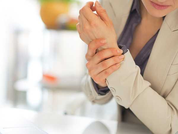 7. Rối loạn khớp: Một số rối loạn thấp khớp như viêm xương khớp được hình thành do các khớp xương bị hao mòn, đây là kết quả của việc ngồi quá nhiều.