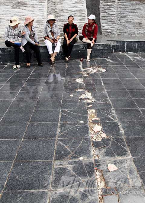 Tượng đài Mẹ VNAH, Quảng Nam, lớn nhất Việt Nam, sự cố, nứt lún