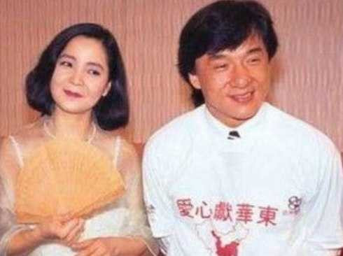 Thành Long và Đặng Lệ Quân.