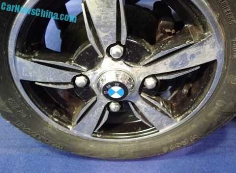 Trung Quốc nhái Range Rover giá sốc 98 triệu