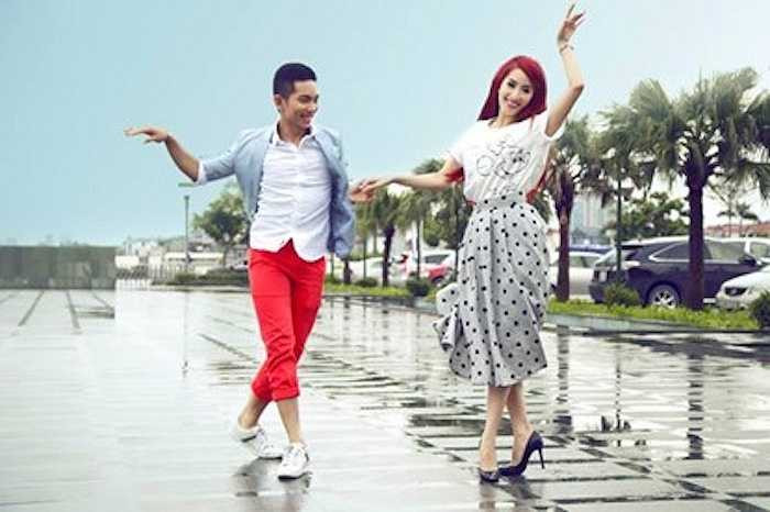 Mối tình cô – trò của Khánh Thi và Phan Hiển nhận được sự ủng hộ lớn của công chúng. 