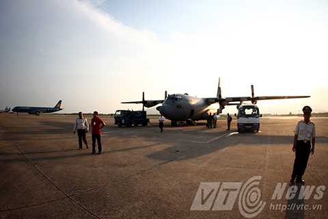 khám phá, chuyên cơ vận tải, C130, không lực Hoa Kỳ, Sân bay Đà Nẵng