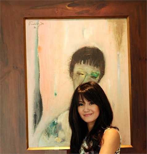 Bức tranh chân dung Hồng Nhung do cố nhạc sỹ Trịnh Công Sơn tự tay vẽ tặng. 