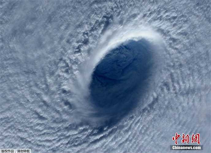 Đây là cơn bão hình thành nhanh thứ ba kể từ năm 1940