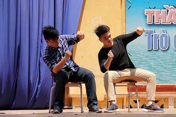 Tô Đức Trung gây ấn tượng với khả năng đàn, hát rap, nhảy cực đỉnh