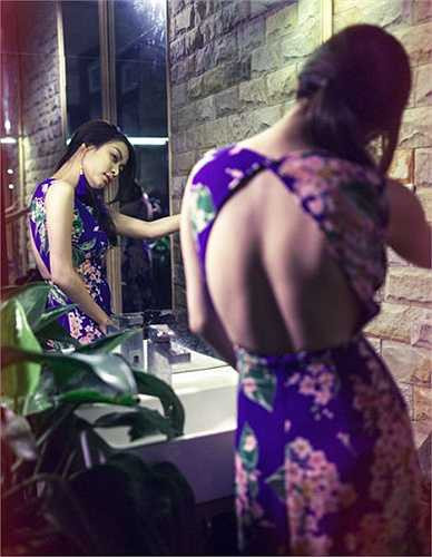 Sau 3 năm hoàn toàn vắng bóng trong dòng chảy showbiz, đến năm 2010, Hoàng Thùy Linh bất ngờ xuất hiện trên một sân khấu âm nhạc. Ngay lập tức, tên tuổi của rần rần xuất hiện trở lại trên các mặt báo. 